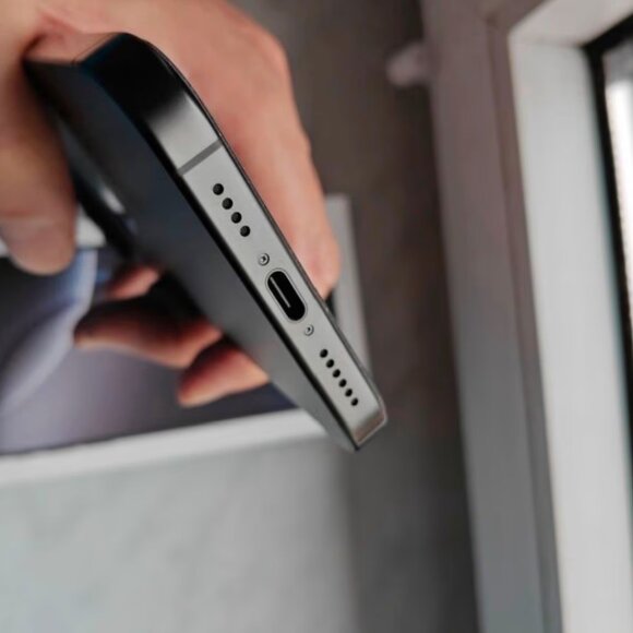 Iphone 16 Pro Max 256 GB - Picture 5 of 5